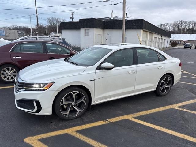 2021 volkswagen passat 2.0t r-line