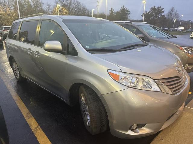 2017 toyota sienna xle premium