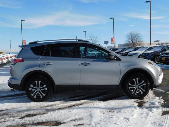 used 2016 toyota rav4 awd le mankato, mn 56001 for sale in mankato, minnesota