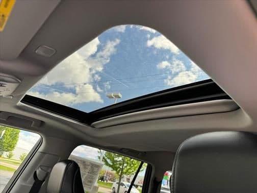 2023 toyota highlander limited in janesville, wisconsin