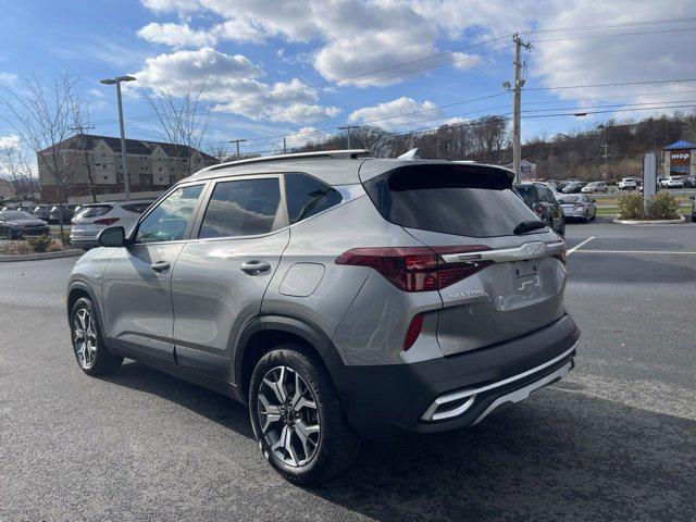 2023 kia seltos ex