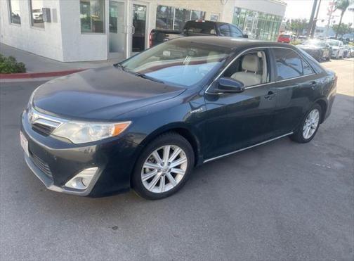 2013 toyota camry hybrid