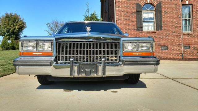 1986 cadillac fleetwood brougham d ‘elegance – no reserve