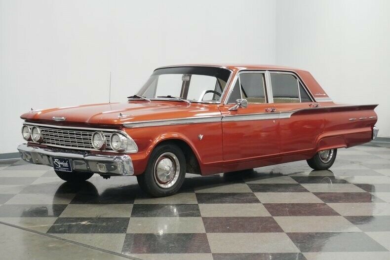 classic vintage family cruiser ford