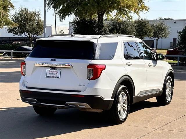 2023 ford explorer xlt
