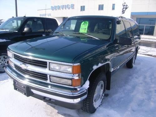 1997 chevrolet suburban 1500 4x4 for sale in grand forks, north dakota