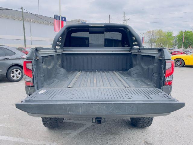 2020 nissan titan sl