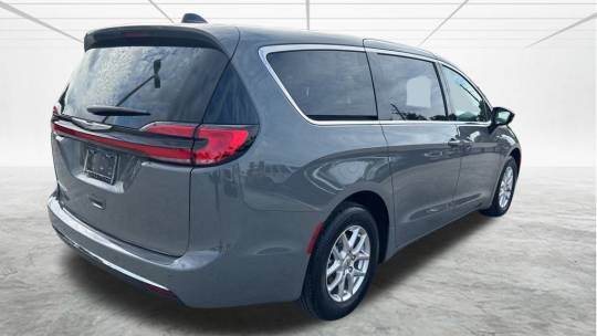 2025 Chrysler Pacifica