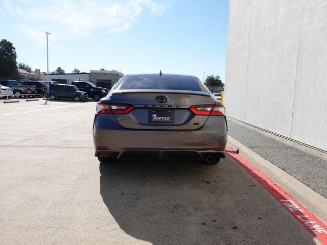 2023 toyota camry se