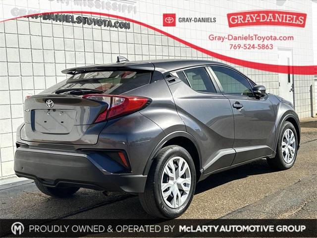 2021 toyota c-hr le