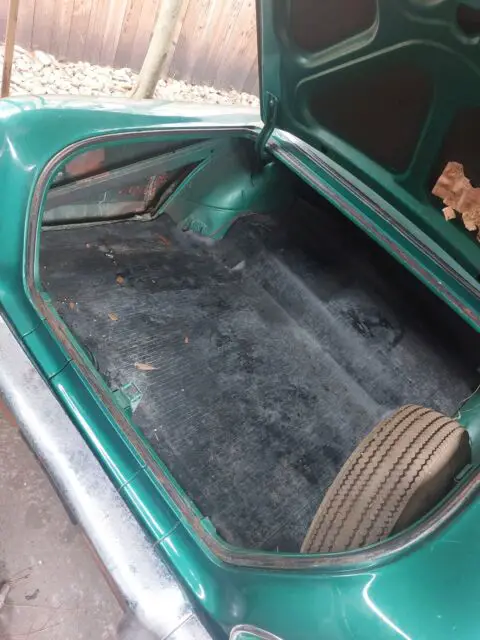 1958 chevrolet biscayne sedan green rwd manual chrome