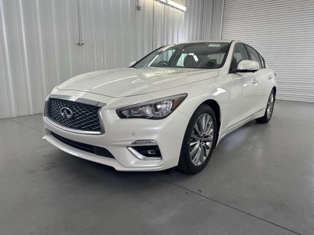 2023 infiniti q50 luxe