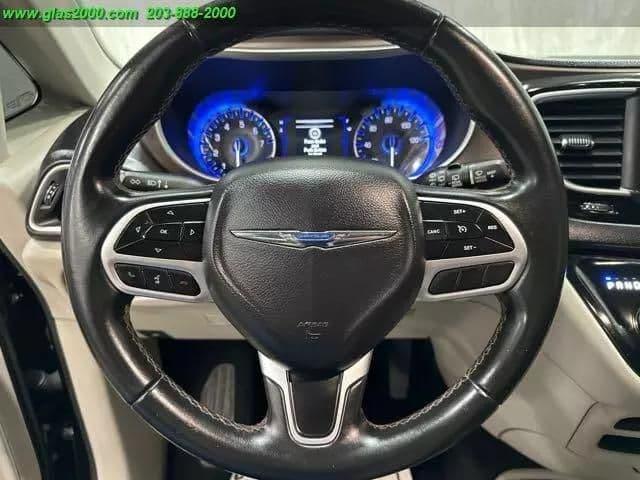 2018 chrysler pacifica touring l minivan 4d in new haven, connecticut