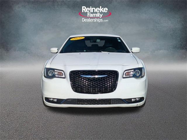 2020 chrysler 300 s