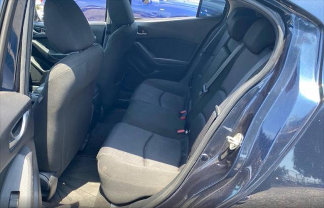 2016 mazda mazda3 i touring