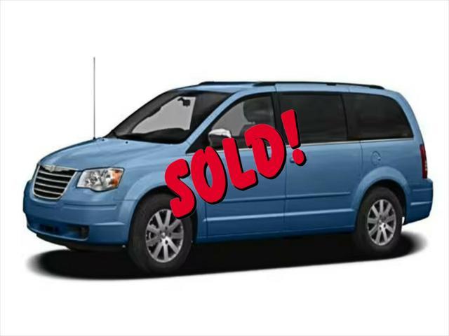 2010 chrysler town & country touring