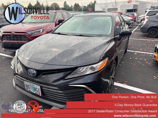 2022 toyota camry hybrid xle