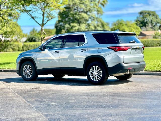 2023 chevrolet traverse lt cloth