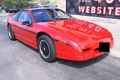 1988 pontiac fiero gt coupe gt coupe automatic transmission very clean