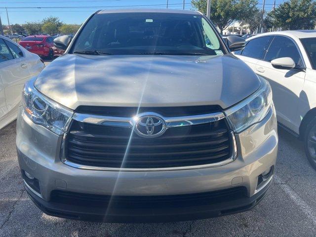 2015 toyota highlander le