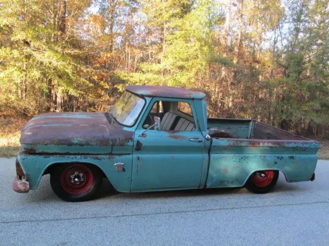 air ride! vortec 350 v8, 4spd, awesome patina, great shop truck or rat rod!