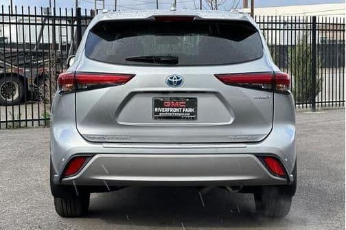 2023 toyota highlander hybrid platinum in spokane, washington