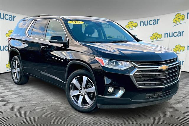 2021 chevrolet traverse lt leather