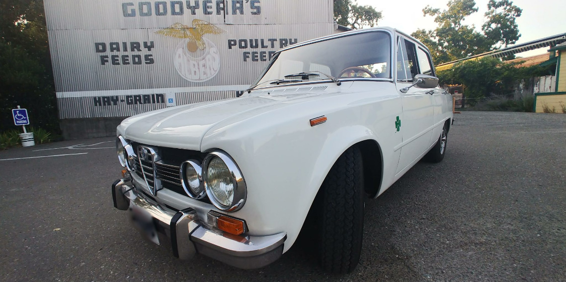 1975 alfa romeo giulia nuova super 2.0l