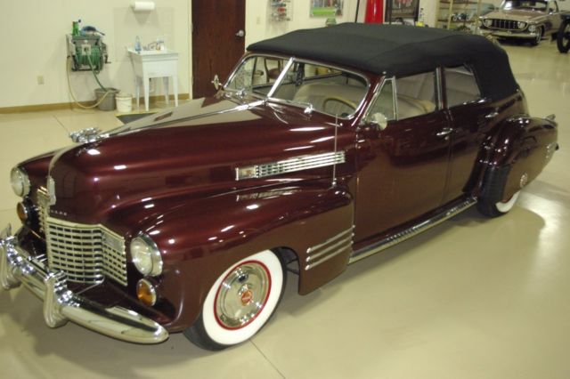 1941 cadillac series 62 convertible sedan