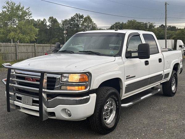 2004 gmc sierra 2500 in east millstone, new jersey