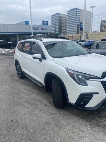 2023 subaru ascent limited 8-passenger