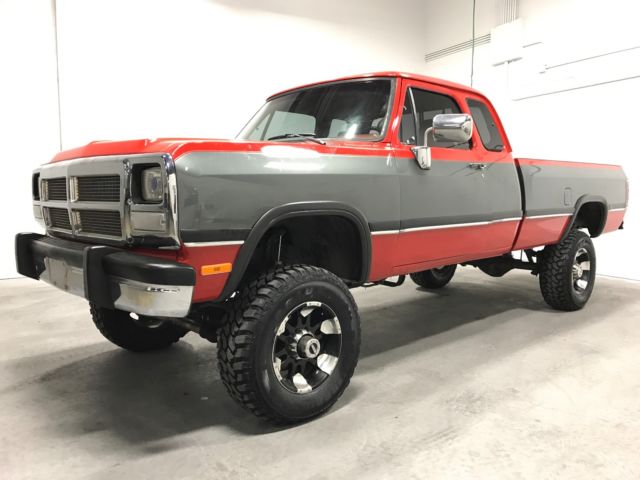 1992 dodge ram 250 le 2dr 4wd extended cab lb automatic 4-speed 4wd i6 5.9l