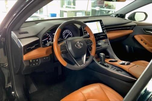 2019 toyota avalon limited in camp dodge, iowa