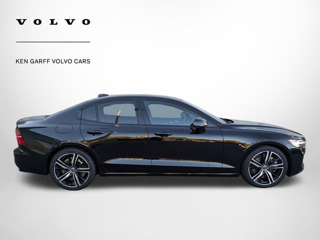 2022 volvo s60 recharge plug-in hybrid r-design expression