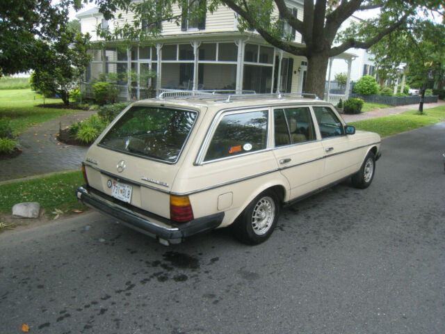 rare 1985 mercedes w123 300tdt wagon - beige int 1owner 228k miles
