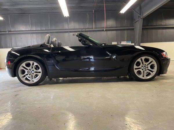 2003 bmw z4 in secaucus, new jersey