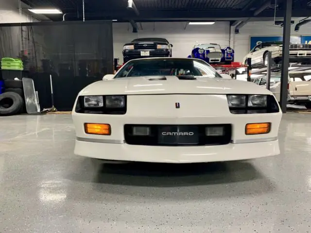 1987 chevrolet camaro iroc z28 - t-tops- auto -a/c -rust free north carolina car