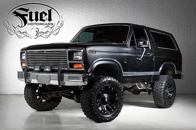 1983 ford bronco black custom!