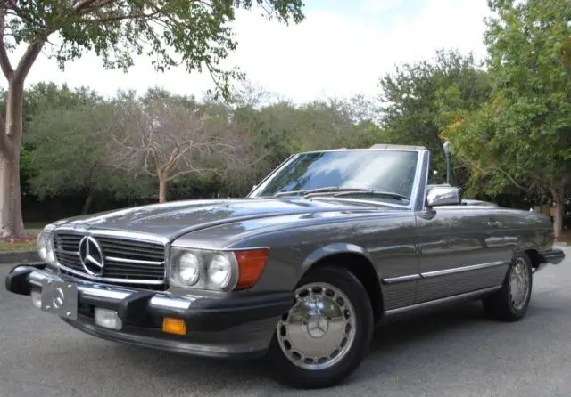 1988 mercedes sl560 convertible, 5.6l v8, aut trans, hard & soft top, no reserve
