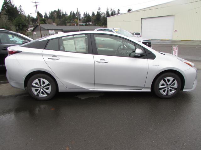 2018 toyota prius three three 4dr hatchback for sale in charleston, oregon
