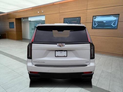 2022 cadillac escalade esv