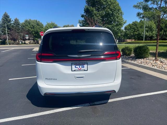 2022 chrysler pacifica touring l