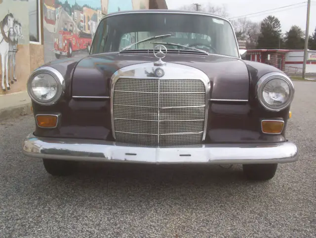 1968 mercedes benz 200 diesel fintail
