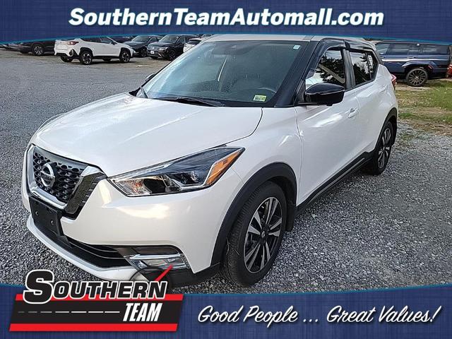 2020 nissan kicks sr