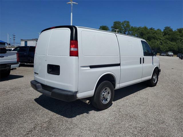 2022 gmc savana 2500 work van