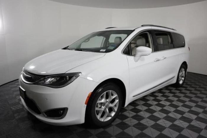 2017 chrysler pacifica touring-l plus touring-l plus 4dr mini-van for sale in anchorage, alaska