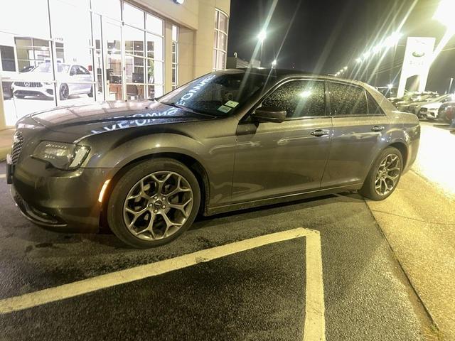 2016 chrysler 300 s