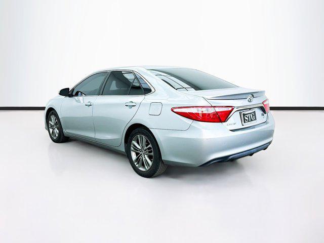 2016 toyota camry se