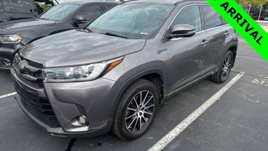 2018 toyota highlander se