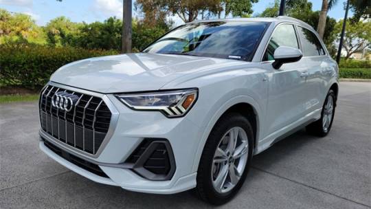 2022 Audi Q3